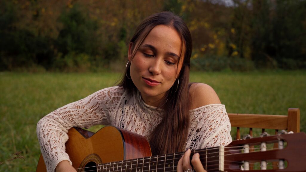 Carlota Giró presenta “Agredolç”, el seu nou single