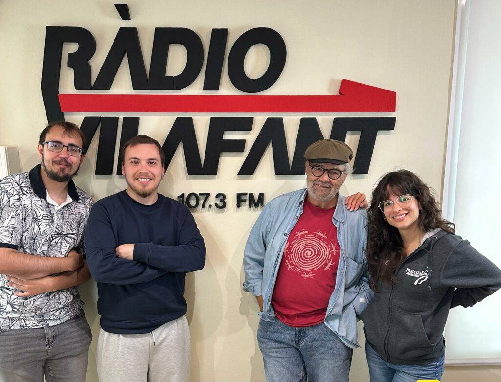 Jaume Alsina repassa l’agenda cultural i entrevista el grup A Mossegades a Les Veus del Matí